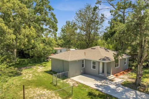 House in Palatka, Florida 3 bedrooms, 145.02 sq.m. № 1792953 - photo 3