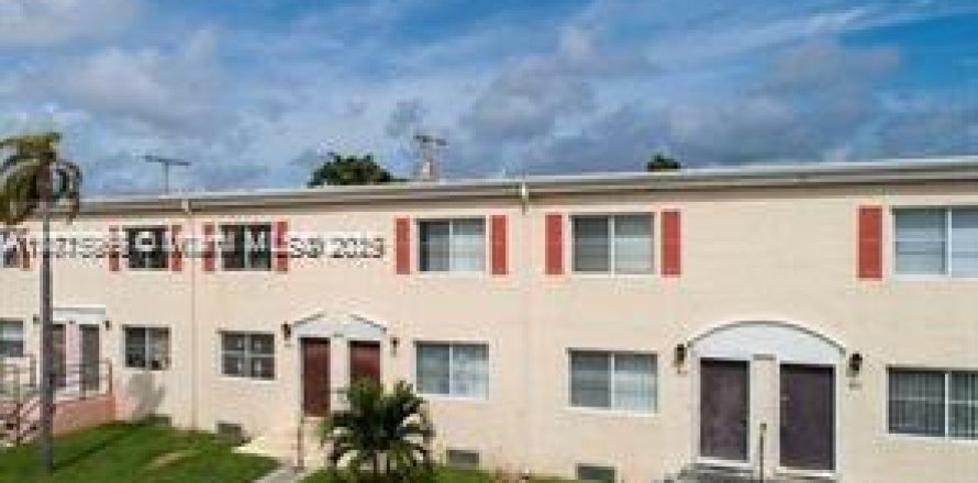 Touwnhouse à Miami, Floride 3 chambres, 106.84 m2 № 1921489