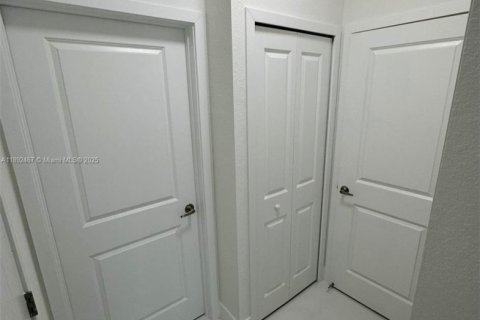 Villa ou maison à louer à Miami, Floride: 1 chambre, 193.79 m2 № 1946367 - photo 18