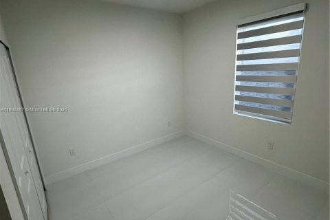 Villa ou maison à louer à Miami, Floride: 1 chambre, 193.79 m2 № 1946367 - photo 7