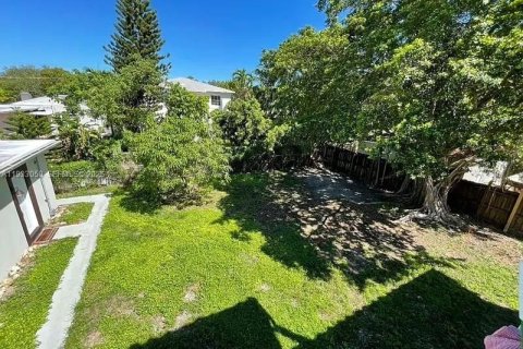 Снять в аренду квартиру в Майами, Флорида 2 спальни, 342.62м2, № 1992525 - фото 10