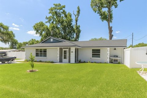 Villa ou maison à vendre à Clermont, Floride: 3 chambres, 150.5 m2 № 1793190 - photo 1