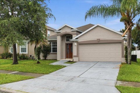 Villa ou maison à vendre à Orlando, Floride: 4 chambres, 187.01 m2 № 2402813 - photo 2