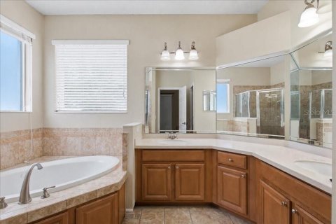 Villa ou maison à vendre à Orlando, Floride: 4 chambres, 187.01 m2 № 2402813 - photo 18