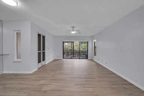 Купить кондоминиум в Палм Сити, Флорида 3 комнаты, 103.21м2, № 2083463 - фото 6