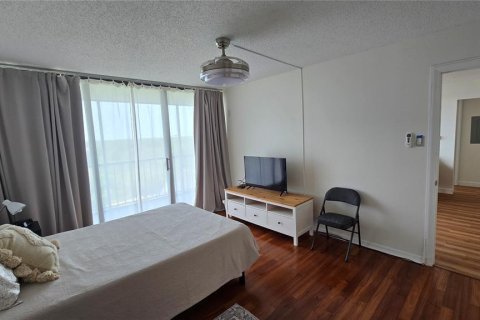 Condominio en alquiler en Tampa, Florida, 2 dormitorios, 95.88 m2 № 2234346 - foto 7