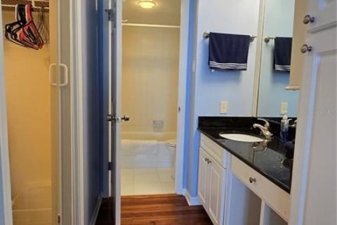 Condominio en alquiler en Tampa, Florida, 2 dormitorios, 95.88 m2 № 2234346 - foto 9