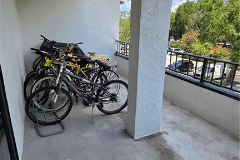 Condominio en alquiler en Tampa, Florida, 2 dormitorios, 95.88 m2 № 2234346 - foto 20