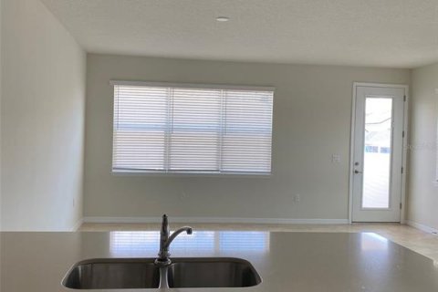 Touwnhouse à louer à Oakland, Floride: 3 chambres, 168.06 m2 № 2148895 - photo 17