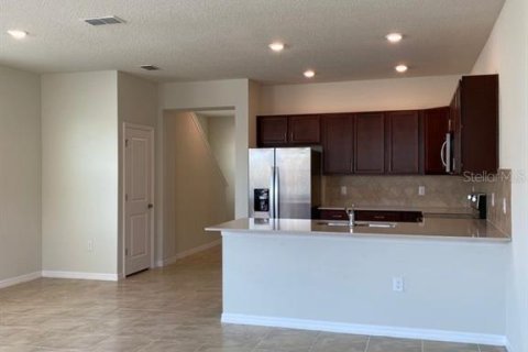 Touwnhouse à louer à Oakland, Floride: 3 chambres, 168.06 m2 № 2148895 - photo 6