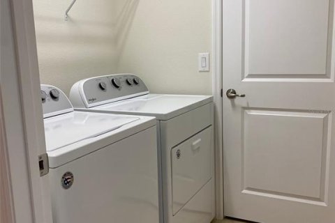 Touwnhouse à louer à Oakland, Floride: 3 chambres, 168.06 m2 № 2148895 - photo 19