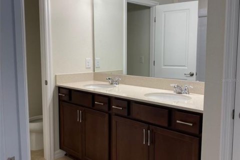 Touwnhouse à louer à Oakland, Floride: 3 chambres, 168.06 m2 № 2148895 - photo 8