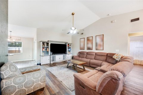 Casa en venta en Mulberry, Florida, 3 dormitorios, 151.62 m2 № 1899598 - foto 7