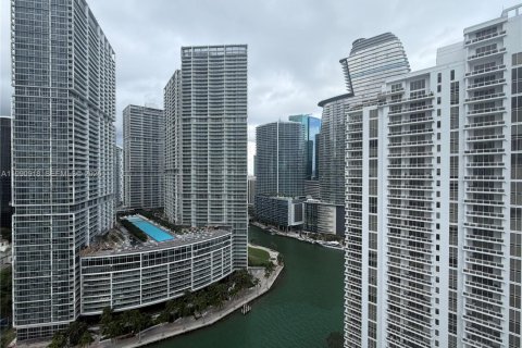 Condominio en alquiler en Miami, Florida, 2 dormitorios, 151.06 m2 № 2055560 - foto 6