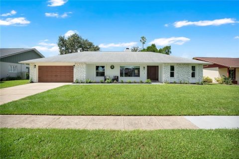 Villa ou maison à Belle Isle, Floride 3 chambres, 185.43 m2 № 2360444