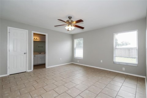Villa ou maison à louer à Lakeland, Floride: 3 chambres, 115.76 m2 № 1396583 - photo 9