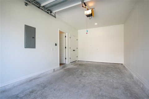Duplex in Mount Dora, Florida 3 bedrooms, 137.03 sq.m. № 1593369 - photo 30