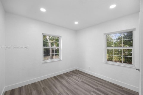 Casa en venta en West Miami, Florida, 3 dormitorios, 107.21 m2 № 2029878 - foto 19