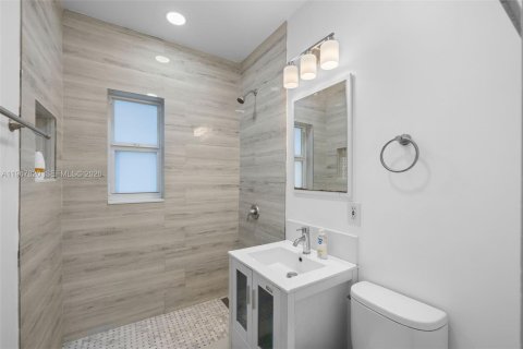 Casa en venta en West Miami, Florida, 3 dormitorios, 107.21 m2 № 2029878 - foto 18
