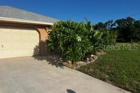 Villa ou maison à vendre à Englewood, Floride: 3 chambres, 170.1 m2 № 2354763 - photo 2