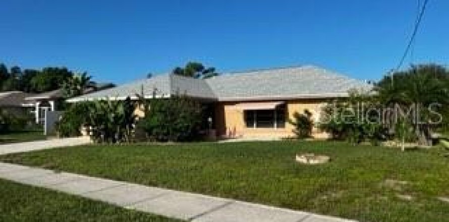 Villa ou maison à Englewood, Floride 3 chambres, 170.1 m2 № 2354763