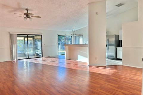 Casa en venta en Orlando, Florida, 3 dormitorios, 154.96 m2 № 2234557 - foto 10