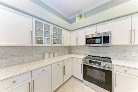 House in North Port, Florida 3 bedrooms, 191.29 sq.m. № 2104922 - photo 14