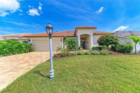 House in North Port, Florida 3 bedrooms, 191.29 sq.m. № 2104922 - photo 3