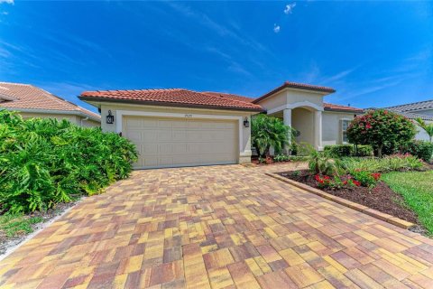 House in North Port, Florida 3 bedrooms, 191.29 sq.m. № 2104922