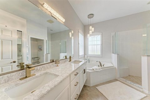 House in North Port, Florida 3 bedrooms, 191.29 sq.m. № 2104922 - photo 22