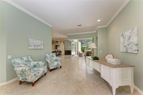 House in North Port, Florida 3 bedrooms, 191.29 sq.m. № 2104922 - photo 6