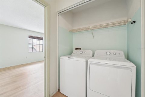 Townhouse in Temple Terrace, Florida 2 bedrooms, 110.55 sq.m. № 2147598 - photo 28