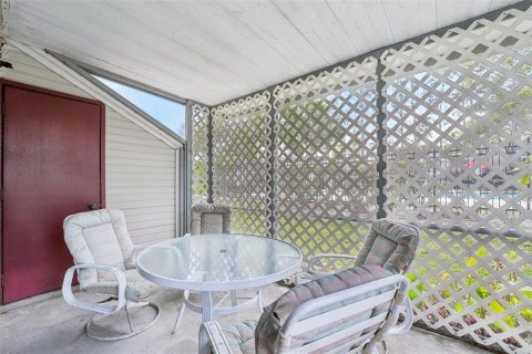 Townhouse in Temple Terrace, Florida 2 bedrooms, 110.55 sq.m. № 2147598 - photo 29