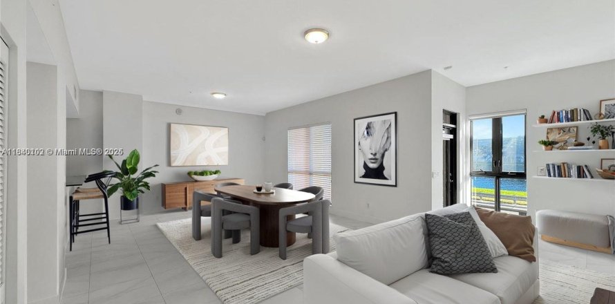 Condo in Miami, Florida, 2 bedrooms  № 1830375