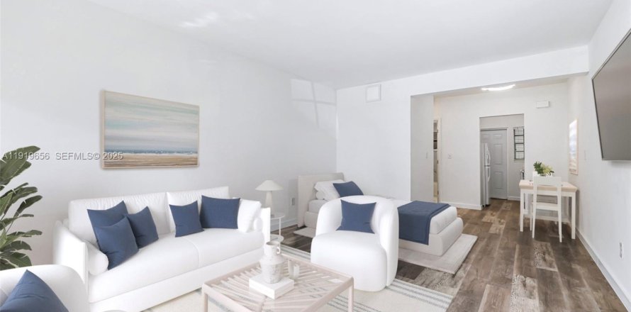 Studio à Condo à Miami Beach, Floride  № 1976658