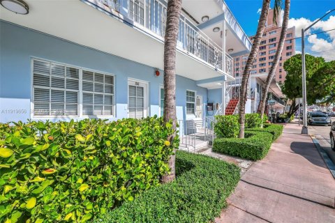 Copropriété à louer à Miami Beach, Floride: 37.16 m2 № 1976658 - photo 6
