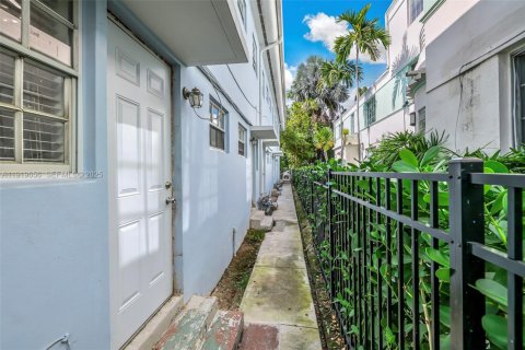 Copropriété à louer à Miami Beach, Floride: 37.16 m2 № 1976658 - photo 17