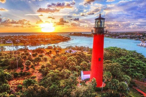 Снять в аренду кондоминиум в Джуно-Бич, Флорида 2 спальни, 195.47м2, № 1230277 - фото 1