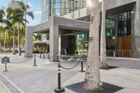 Commercial property in Miami, Florida № 2154916 - photo 3