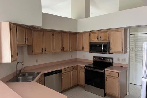 House in Palm Coast, Florida 3 bedrooms, 197.7 sq.m. № 1869138 - photo 6