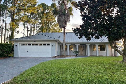 House in Palm Coast, Florida 3 bedrooms, 197.7 sq.m. № 1869138 - photo 2