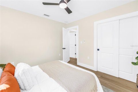 House in Saint Petersburg, Florida 3 bedrooms, 110 sq.m. № 2429449 - photo 30