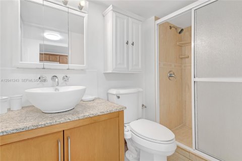 Copropriété à louer à Miami, Floride: 1 chambre, 80.64 m2 № 2145825 - photo 4