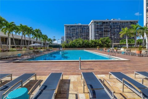 Copropriété à louer à Miami, Floride: 1 chambre, 80.64 m2 № 2145825 - photo 13