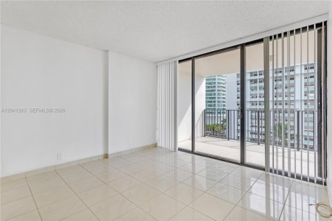Copropriété à louer à Miami, Floride: 1 chambre, 80.64 m2 № 2145825 - photo 5