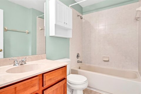 Adosado en alquiler en Saint Petersburg, Florida, 3 dormitorios, 155.33 m2 № 1917505 - foto 26