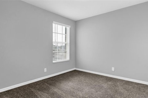 Adosado en alquiler en Saint Petersburg, Florida, 3 dormitorios, 155.33 m2 № 1917505 - foto 24