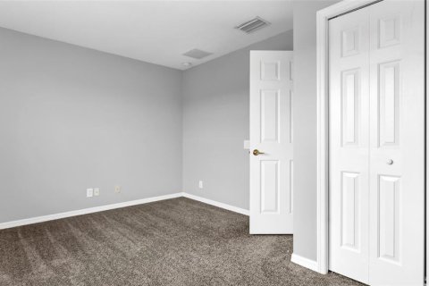 Adosado en alquiler en Saint Petersburg, Florida, 3 dormitorios, 155.33 m2 № 1917505 - foto 28