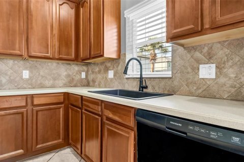 Adosado en alquiler en Saint Petersburg, Florida, 3 dormitorios, 155.33 m2 № 1917505 - foto 11