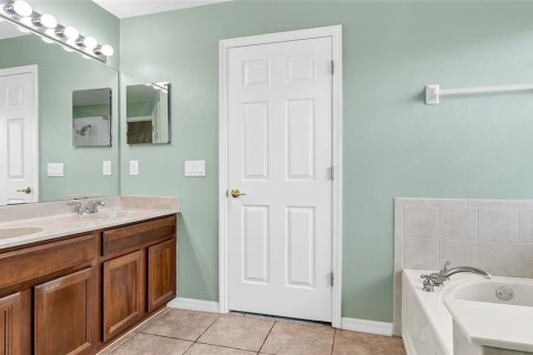 Adosado en alquiler en Saint Petersburg, Florida, 3 dormitorios, 155.33 m2 № 1917505 - foto 21